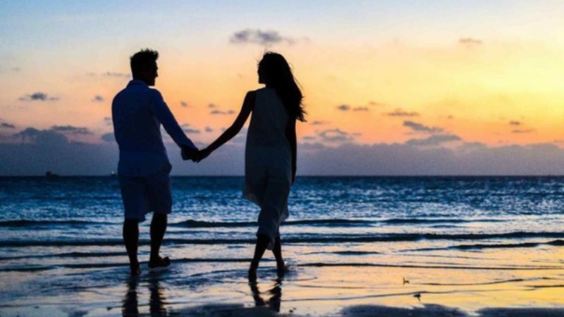 Relationship Lessons Everyone Can Learn From Hollywood